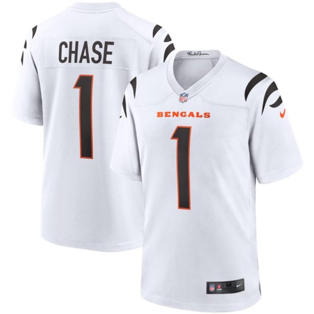 Ja'Marr Chase White Jersey - Adult Medium (NWT)